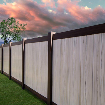 Privacy fencing in yard from our Sherman Oaks vinyl fence wholesaler.