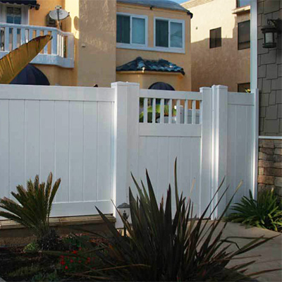 White privacy gate from our Clovis vinyl gates wholesaler.