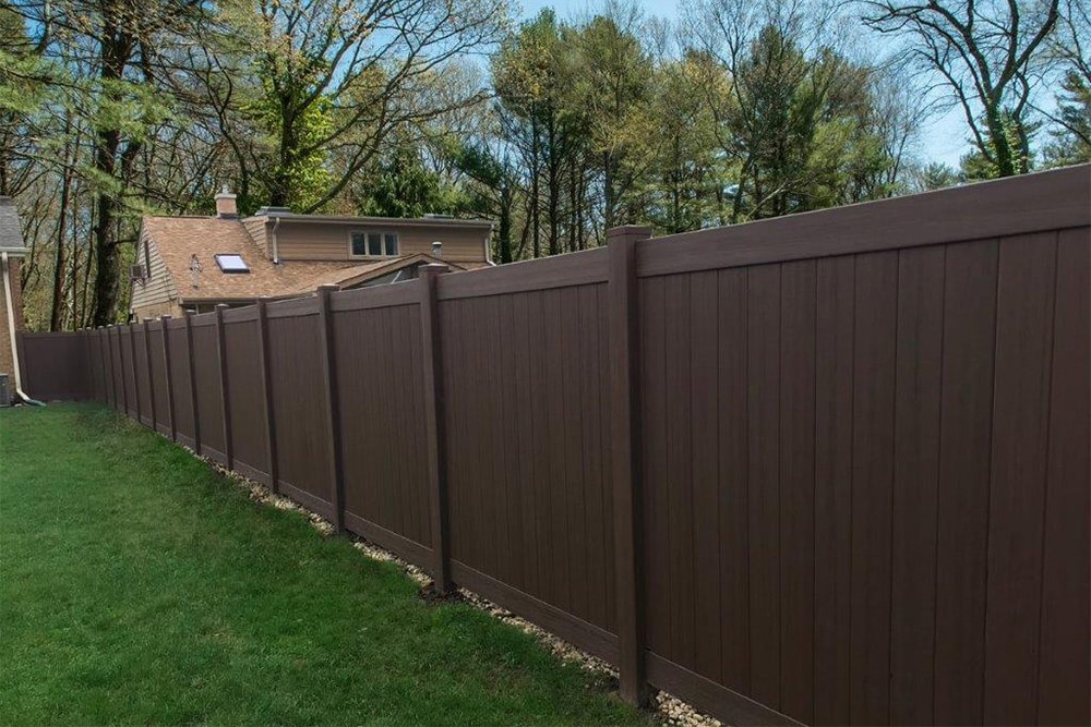 troubleshooting-vinyl-fence-issues