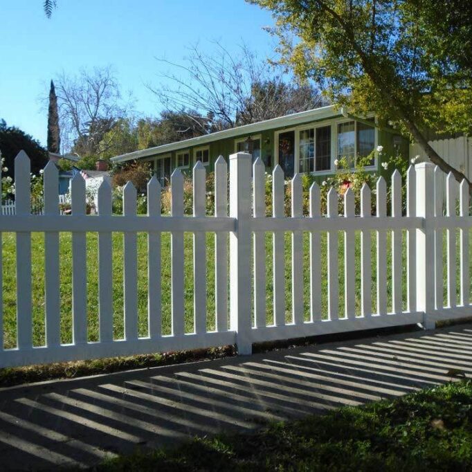 vinyl-craft_ventura-county-santa-barbara-los-angeles-fence-fencing-contractors-gates-gate-residential-commercial-fabricators_company_93036 (192)