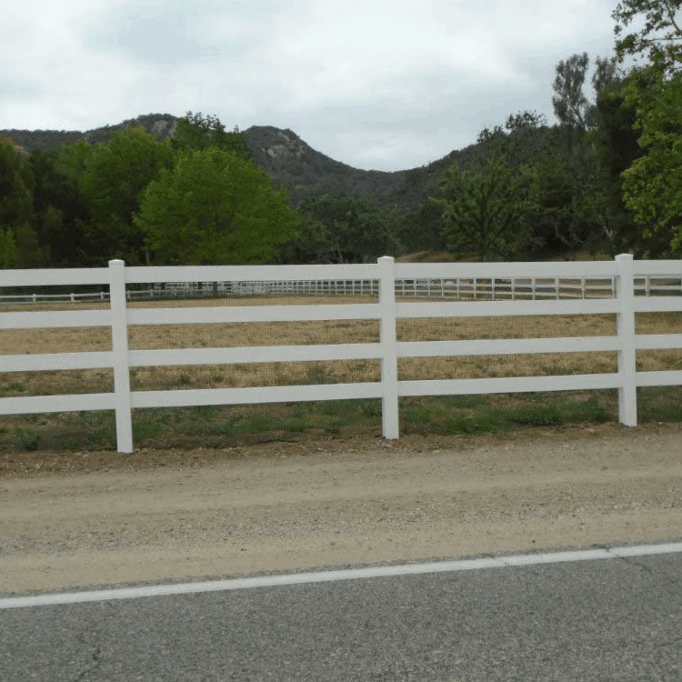 vinyl-craft_ventura-county-santa-barbara-los-angeles-fence-fencing-contractors-gates-gate-residential-commercial-fabricators_company_93036 (4)