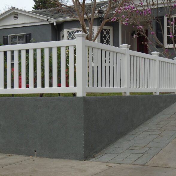 vinyl-craft_ventura-county-santa-barbara-los-angeles-fence-fencing-contractors-gates-gate-residential-commercial-fabricators_com