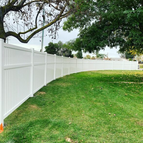 vinyl-craft_ventura-county-santa-barbara-los-angeles-fence-fencing-contractors-gates-gate-residential-commercial-fabricators_com